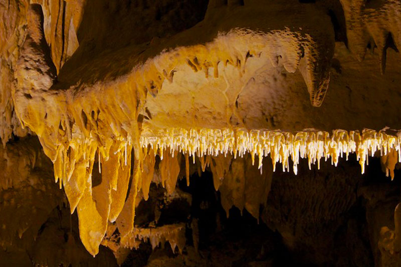 Grotte de Villars